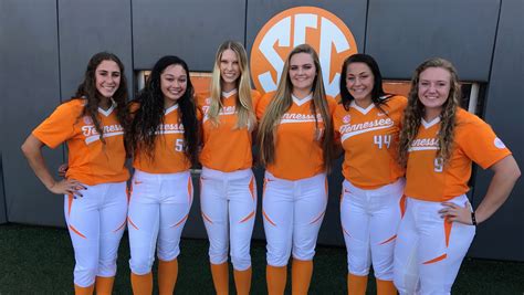 Tennessee volunteers softball - Aug 31, 2023 · KNOXVILLE, Tenn. – Tennessee softball head coach Karen Weekly has announced the program's exhibition schedule for the 2023 fall semester. The autumn slate features six home contests and two road dates for the Lady Vols. Admission is free for all fall contests at Sherri Parker Lee Stadium. Gates will open one hour prior to first pitch. 